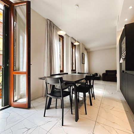 The Bright Nest Apartments เวโรนา ภายนอก รูปภาพ
