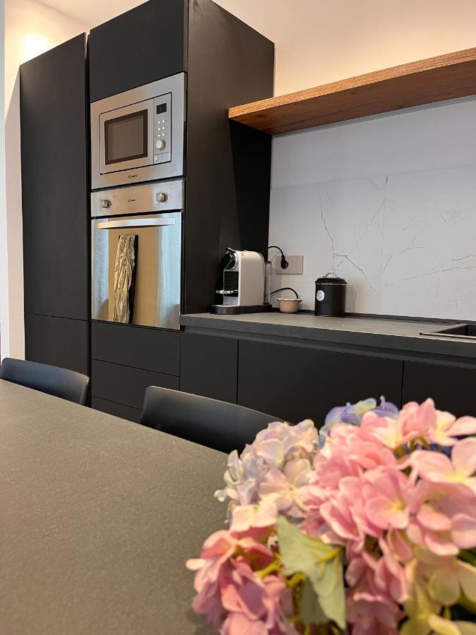 The Bright Nest Apartments เวโรนา ภายนอก รูปภาพ