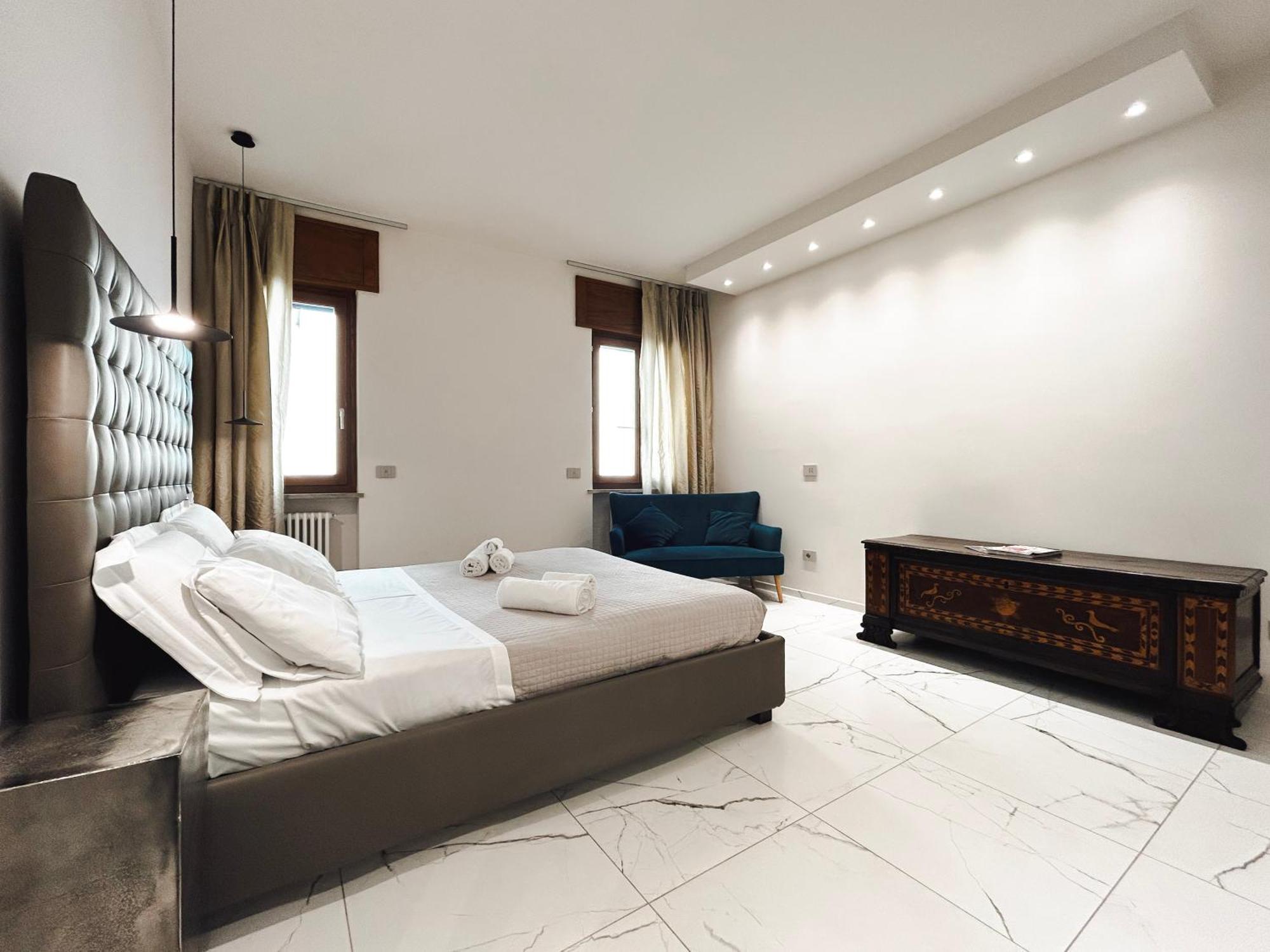The Bright Nest Apartments เวโรนา ภายนอก รูปภาพ