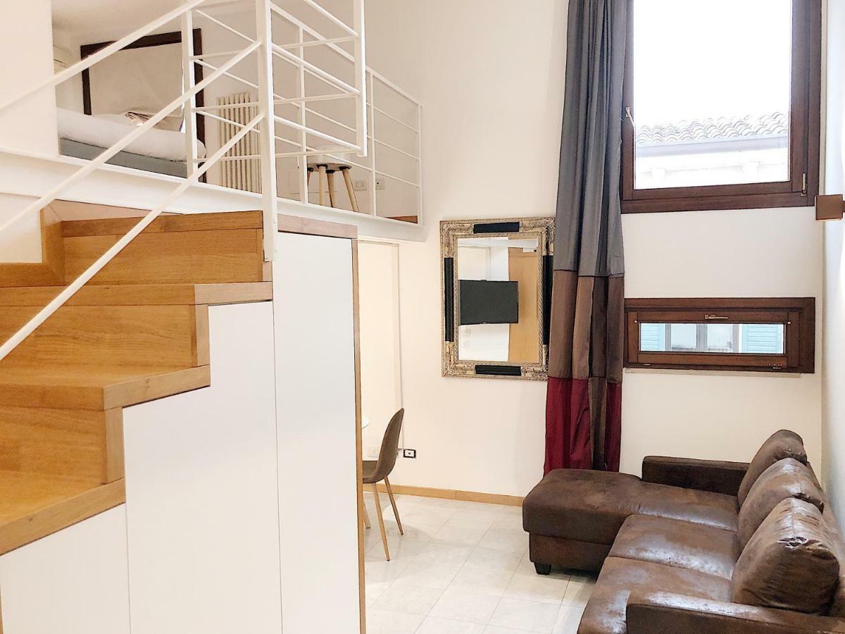 The Bright Nest Apartments เวโรนา ภายนอก รูปภาพ