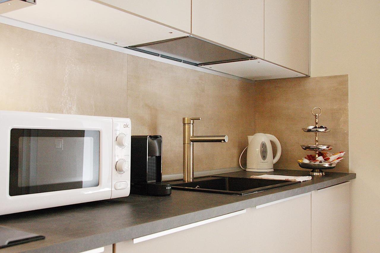 The Bright Nest Apartments เวโรนา ภายนอก รูปภาพ