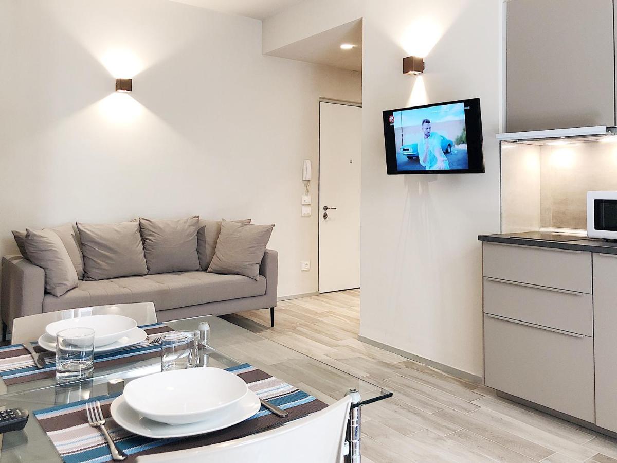 The Bright Nest Apartments เวโรนา ภายนอก รูปภาพ