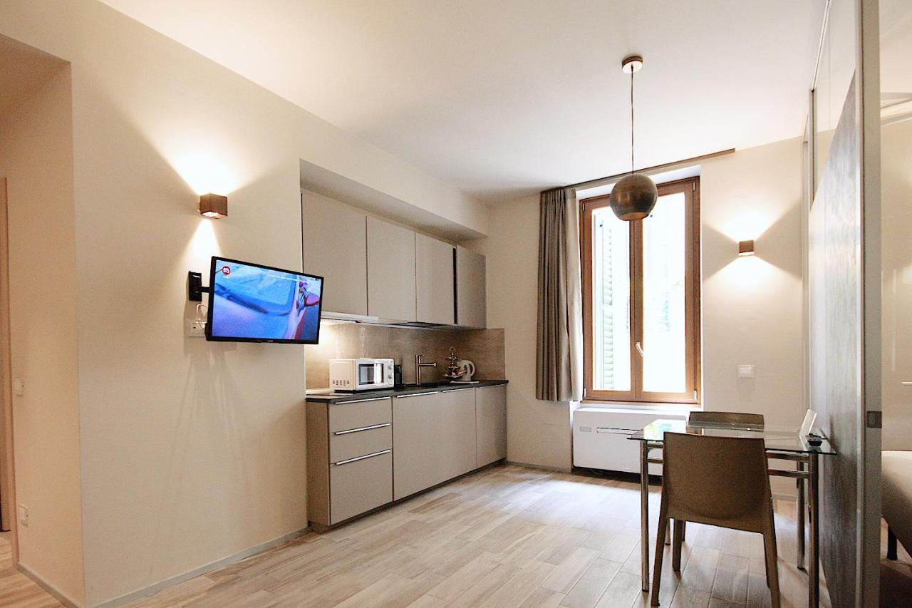 The Bright Nest Apartments เวโรนา ภายนอก รูปภาพ
